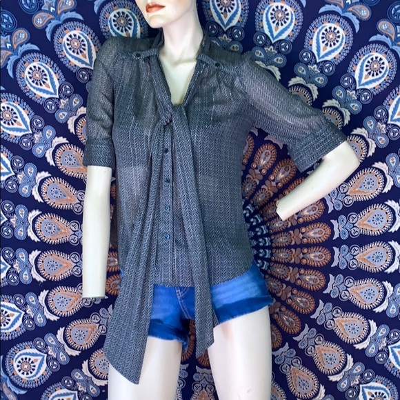 sheer top 🖤 - Picture 2 of 14